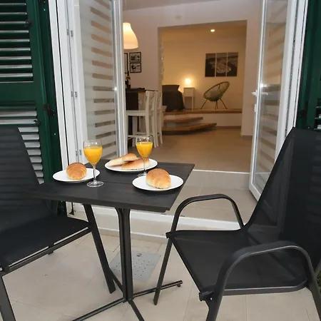 Apartmani Tri Bunje Tribalj Zewnętrze zdjęcie