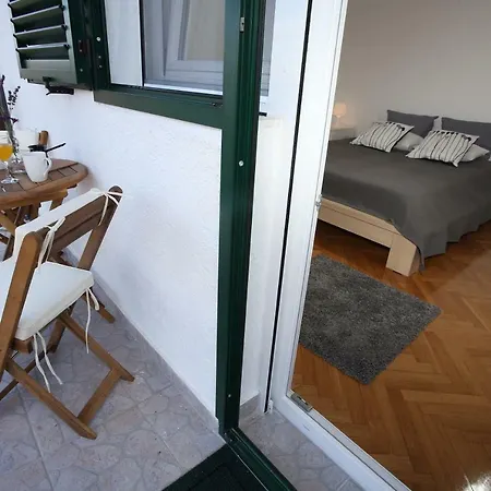 Apartmani Tri Bunje Tribalj Zewnętrze zdjęcie