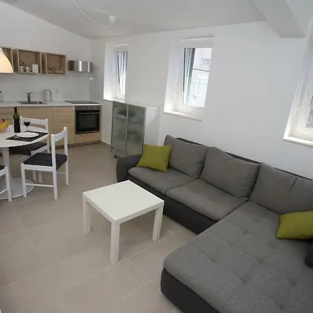 Apartmani Tri Bunje Tribalj Zewnętrze zdjęcie