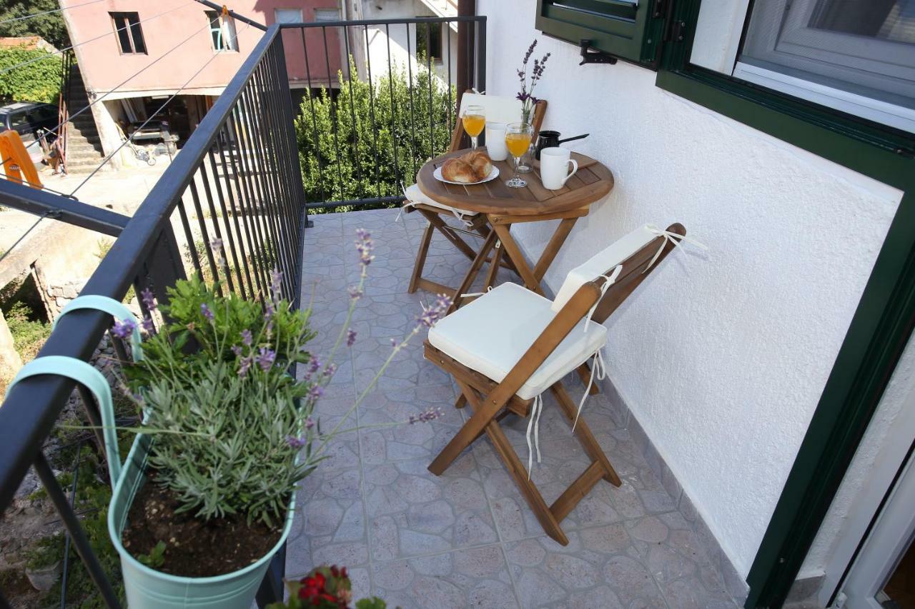 Apartment Tri Bunje *