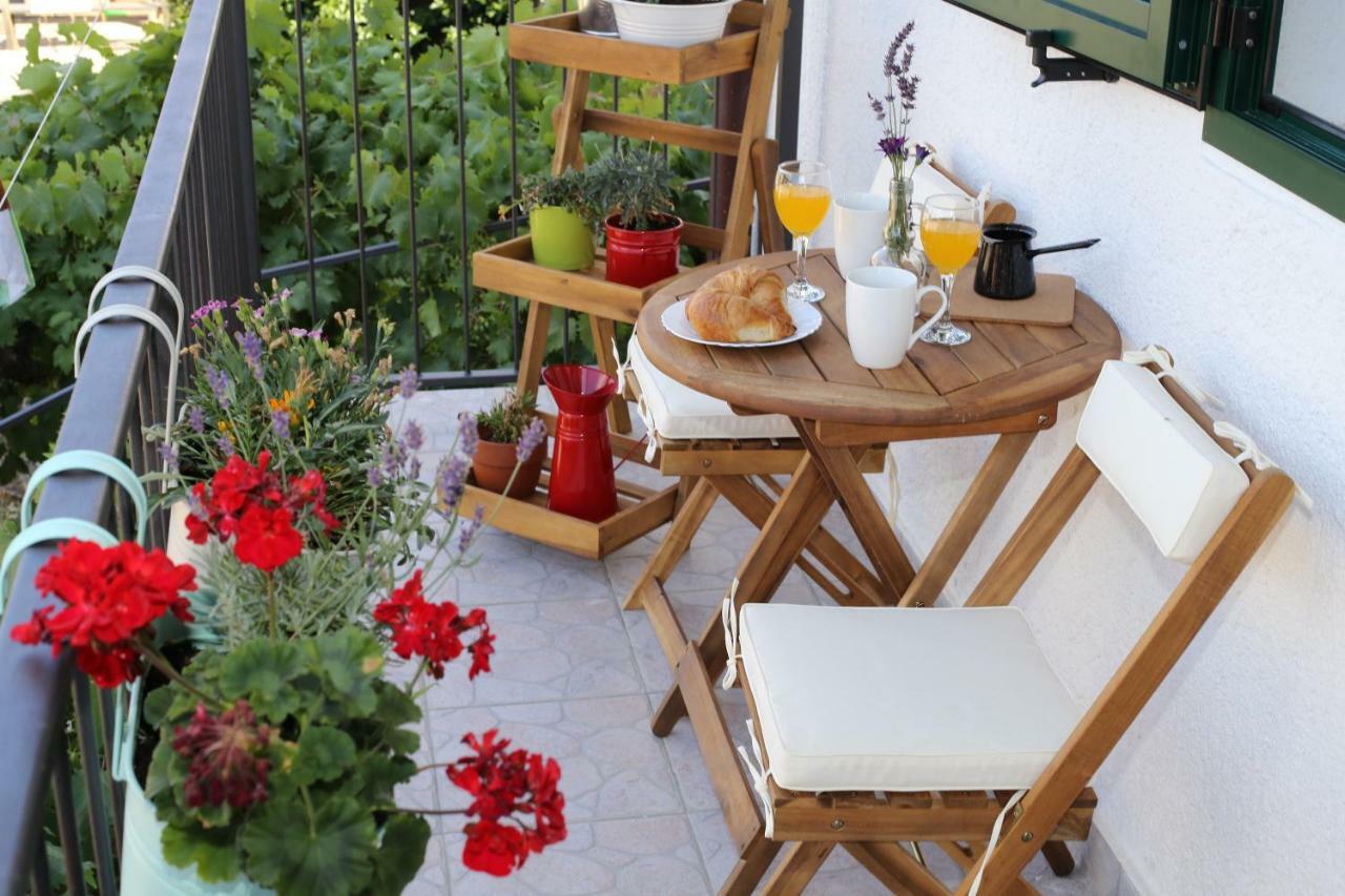 Apartament Tri Bunje *