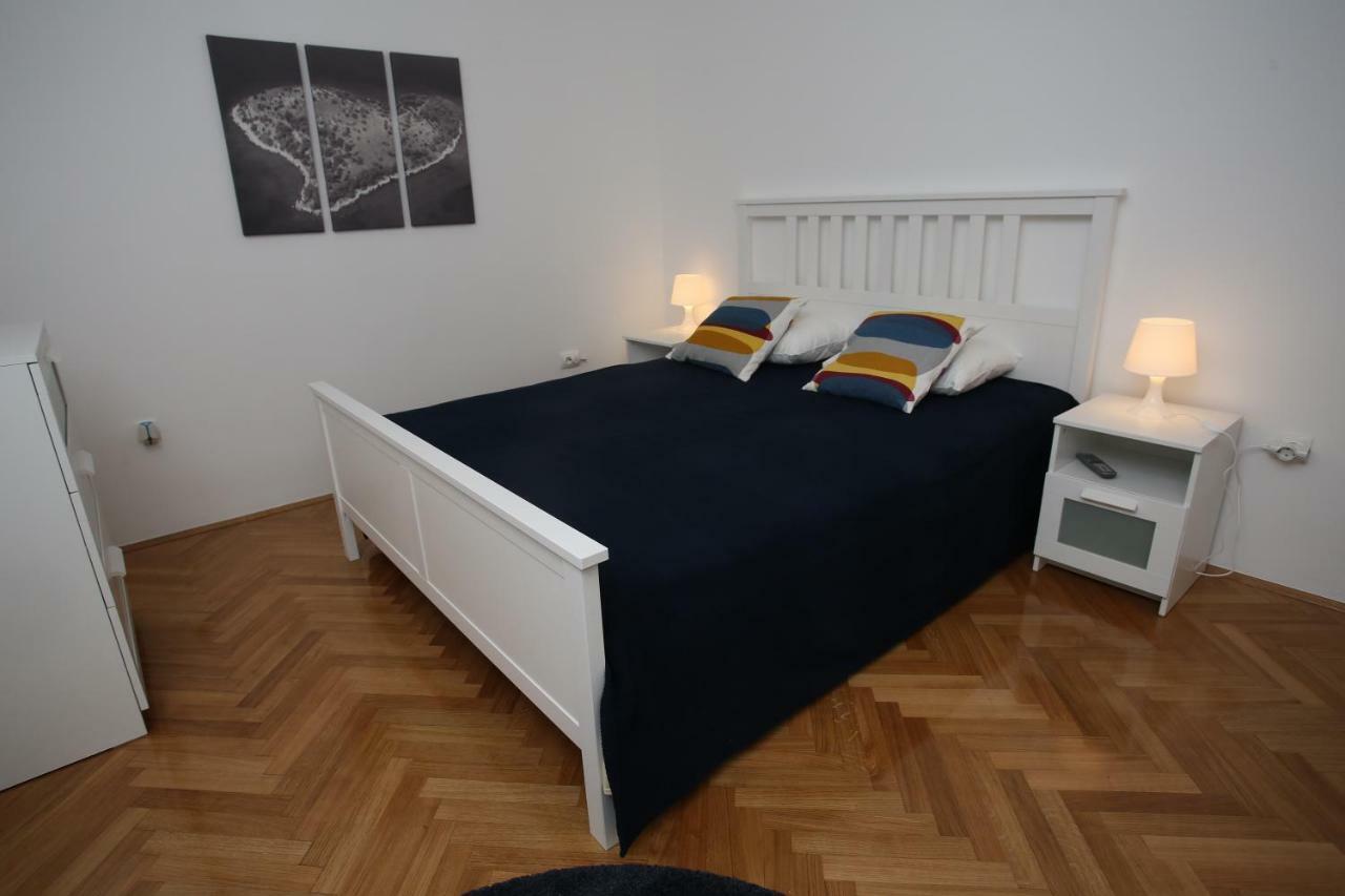 Apartment Tri Bunje *