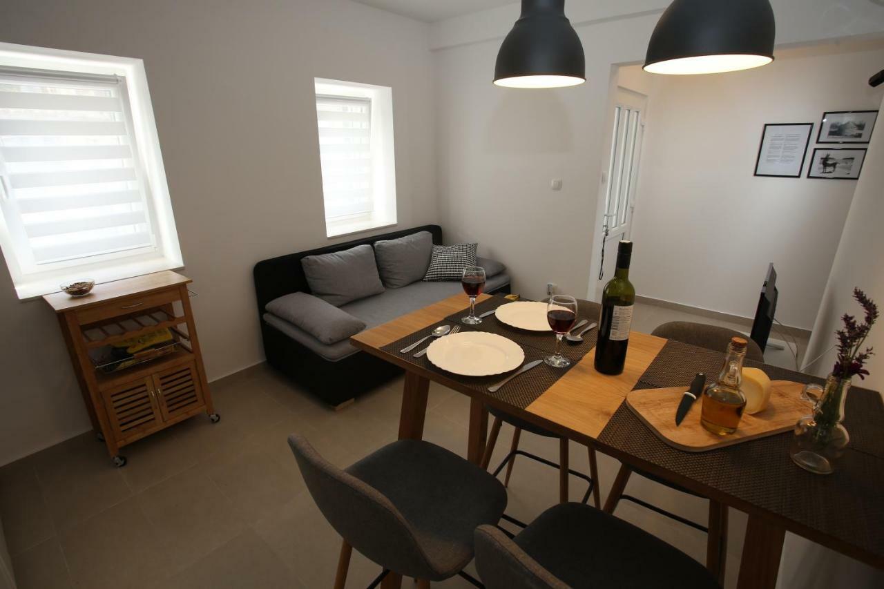 Tri Bunje Apartment *