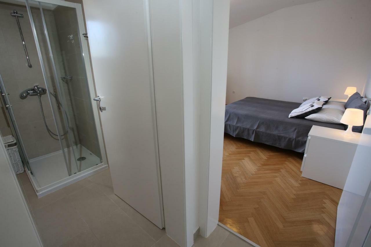 Apartment Tri Bunje